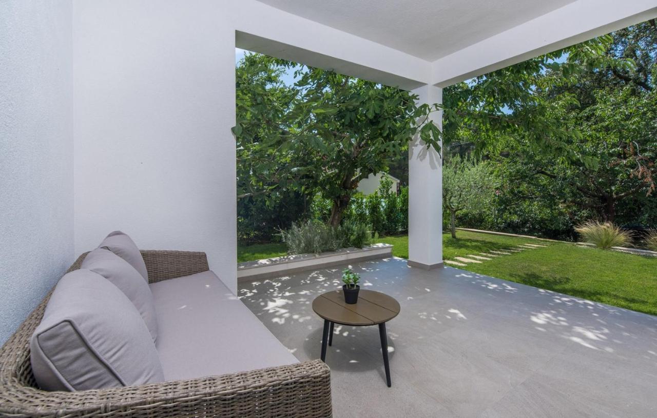 Apartment Vitamare Пореч Экстерьер фото