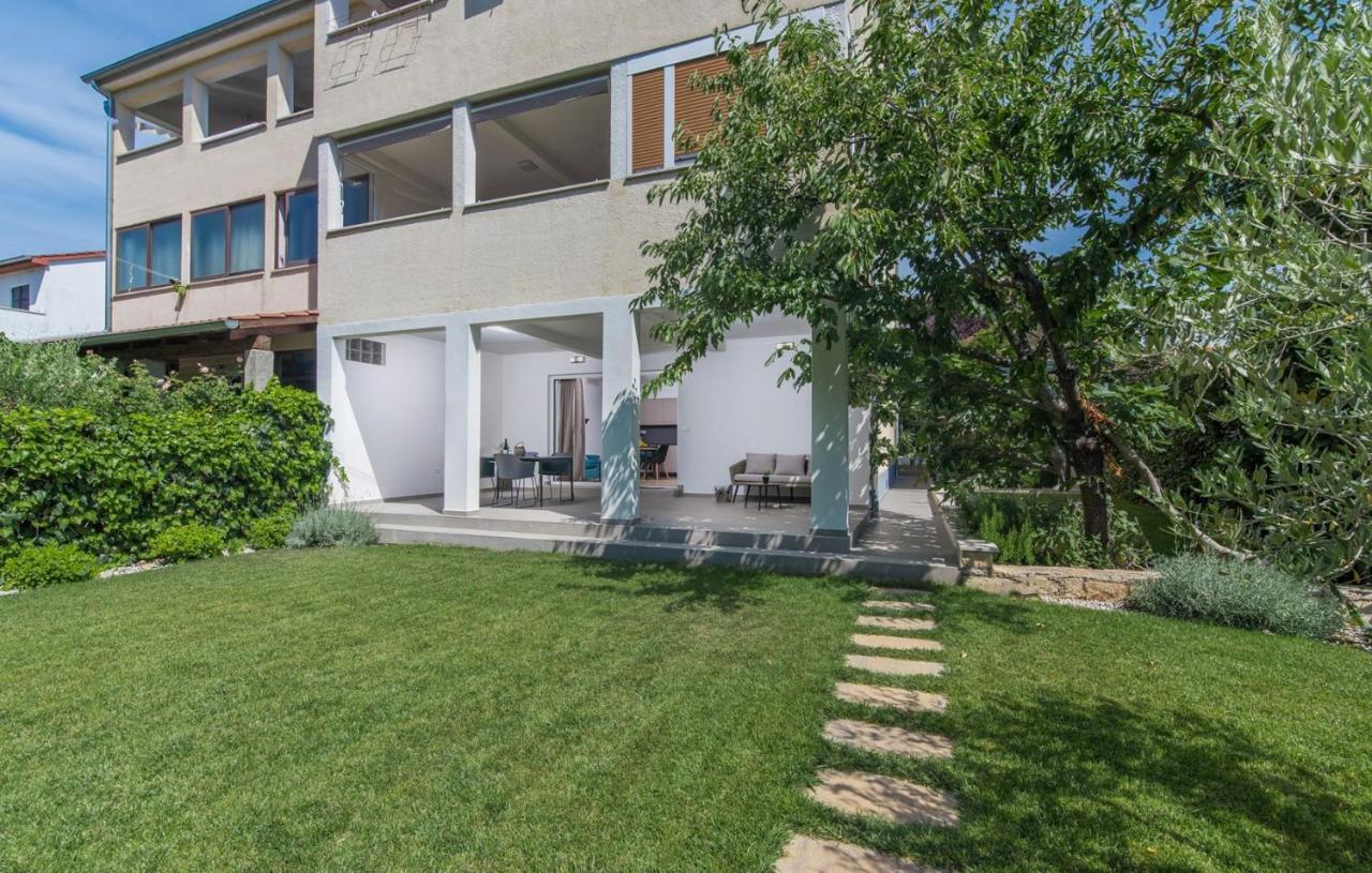 Apartment Vitamare Пореч Экстерьер фото